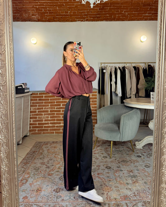 Pantalone con banda laterale