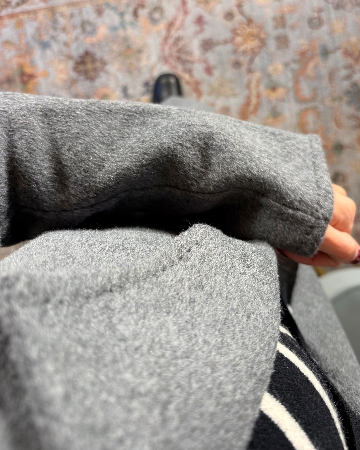 Cappotto in lana cucito a mano