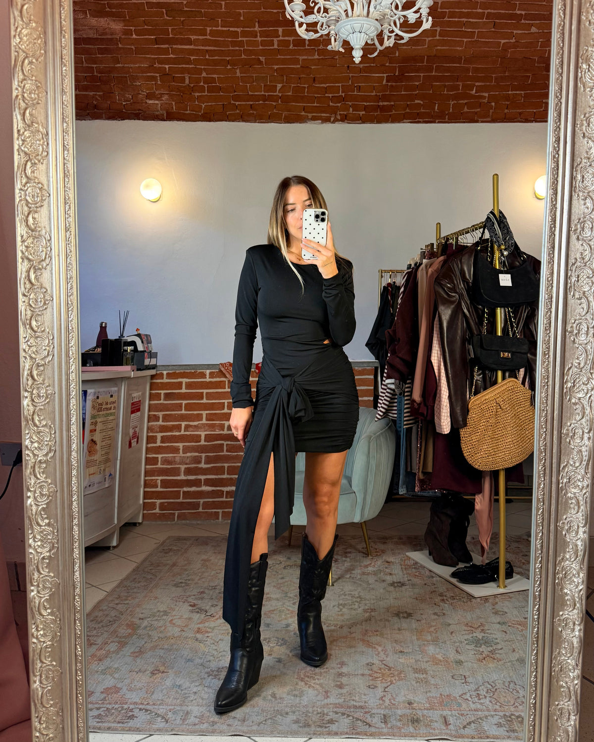 Abito cut out con fusciacca