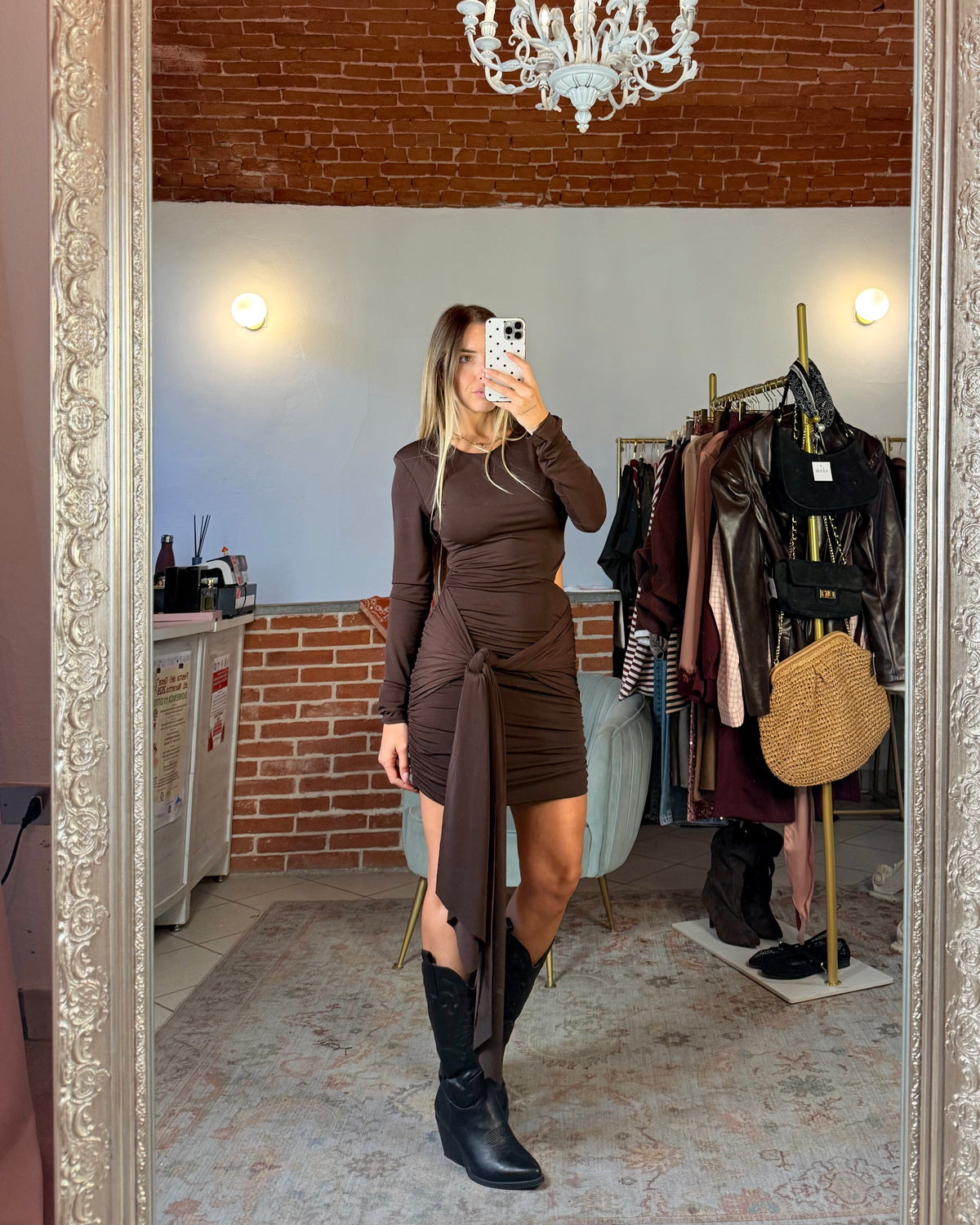 Abito cut out con fusciacca