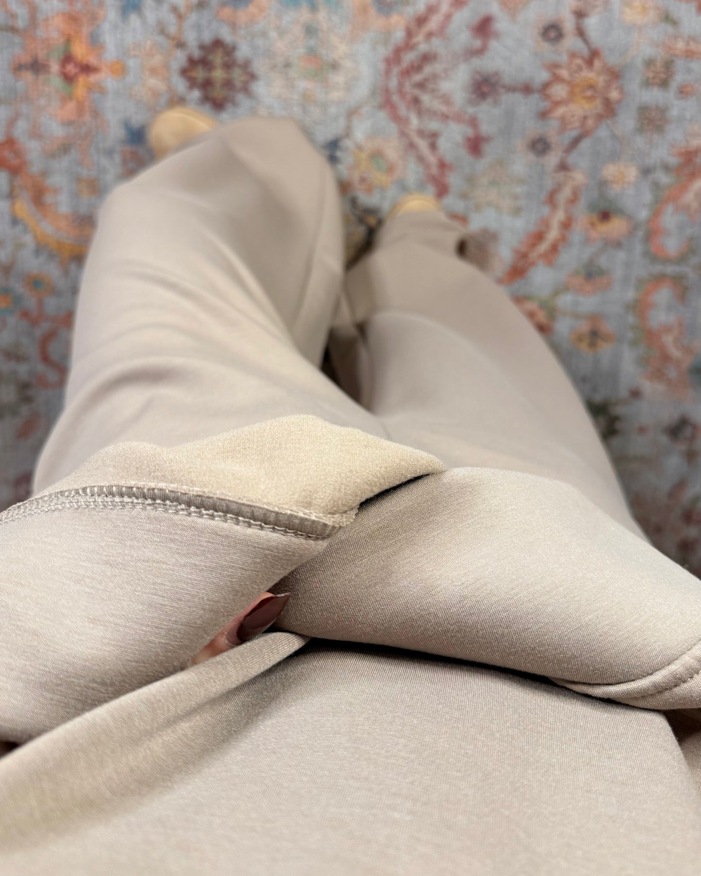 Tuta in viscosa felpata