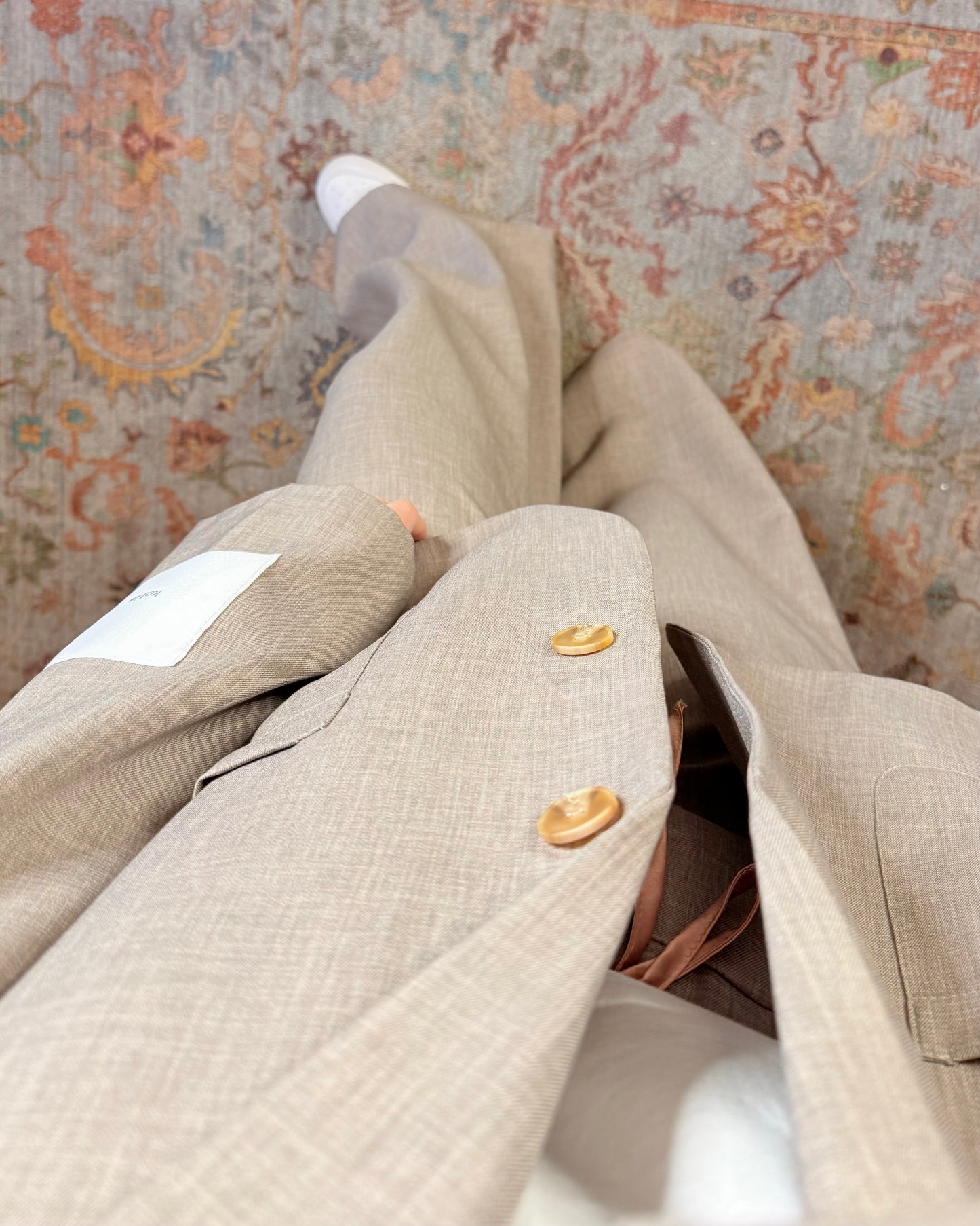 Blazer oversize con spille