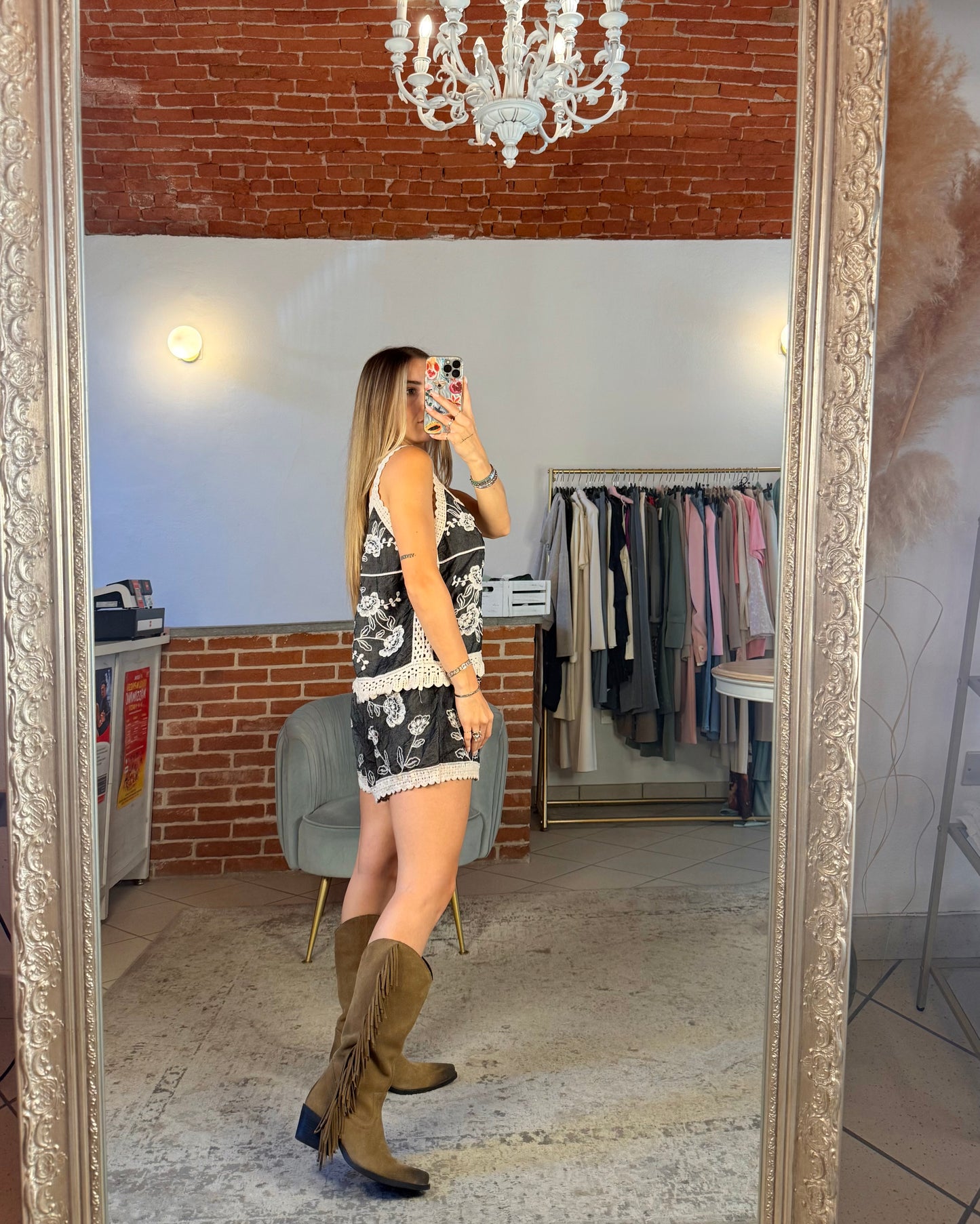 Coordinato con ricami