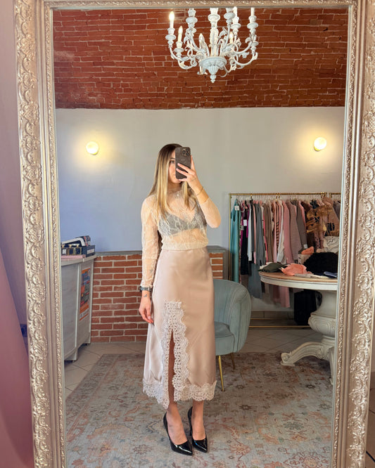 Longuette in raso e pizzo