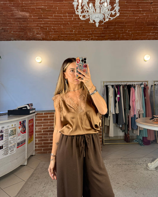 Canotta in raso e pizzo