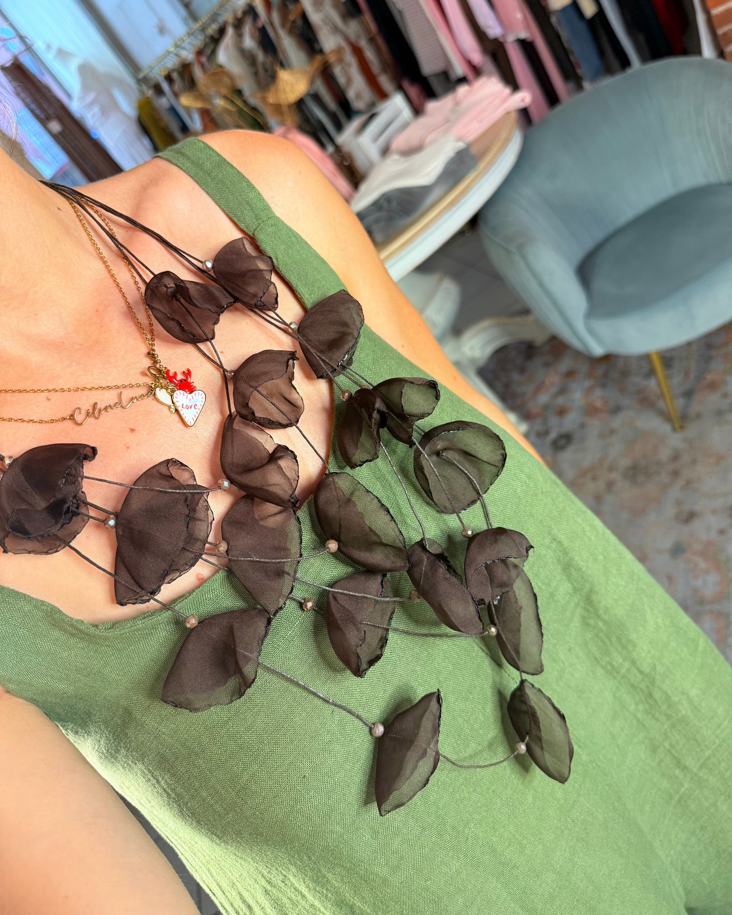 Collana petali