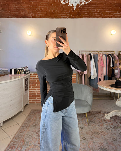 Maglietta asimmetrica