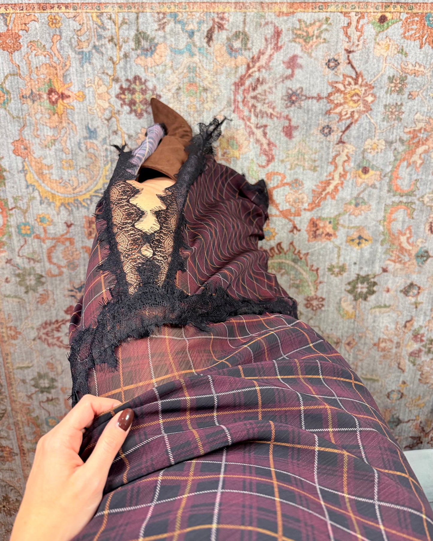 Dress with lace and transparencies