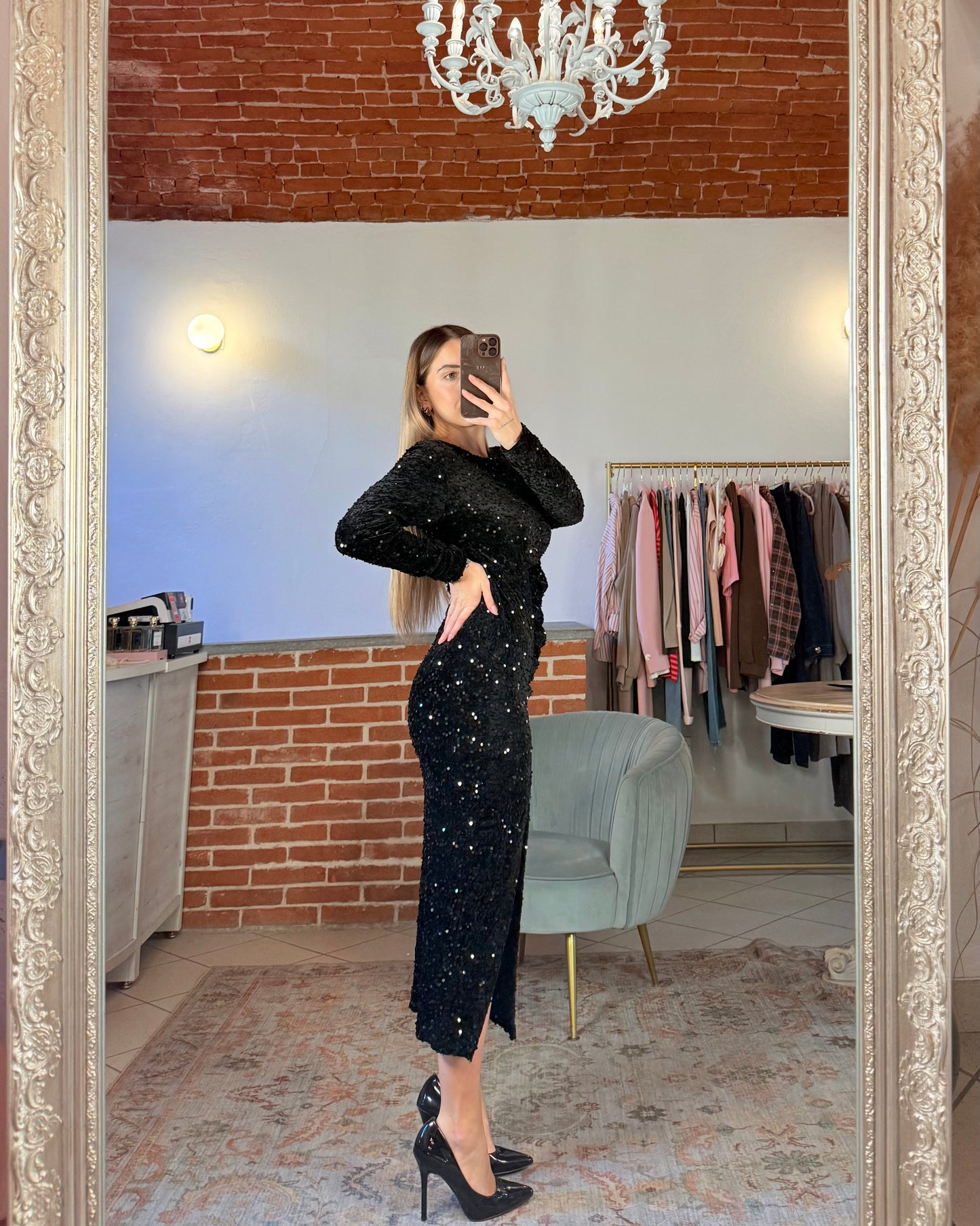 Abito lungo in velluto e paillettes