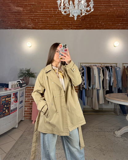 Trench con applicazioni