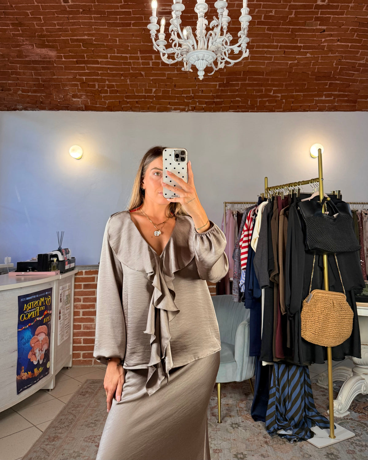 Camicia in raso con rouches