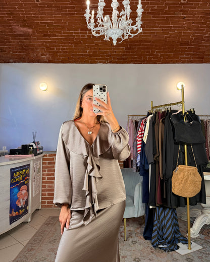 Camicia in raso con rouches