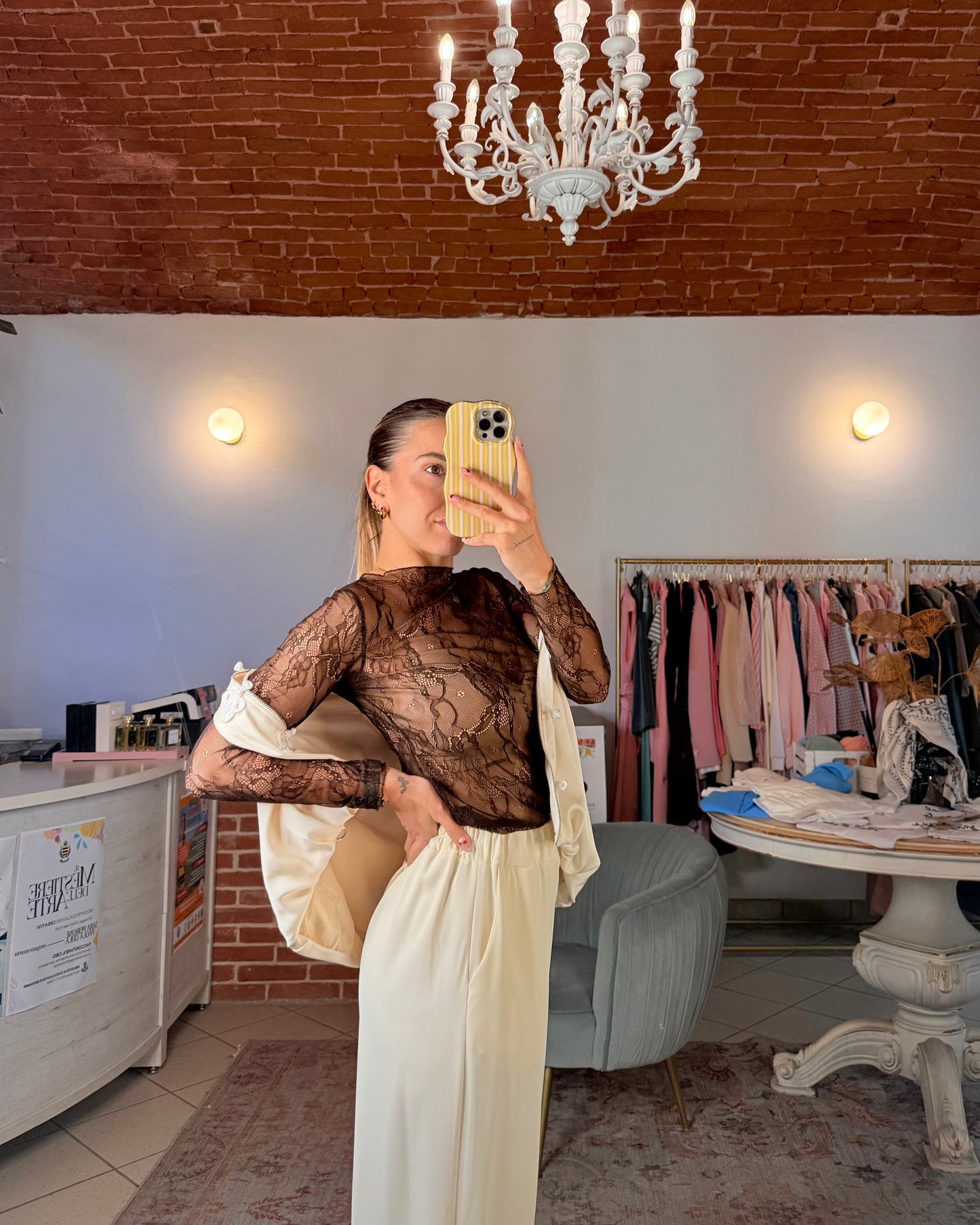 Maglia in pizzo