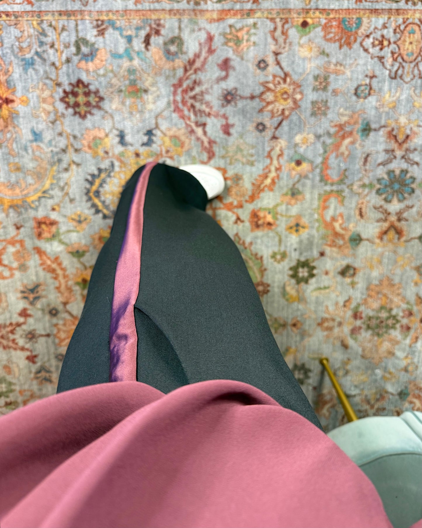 Pantalone con banda laterale