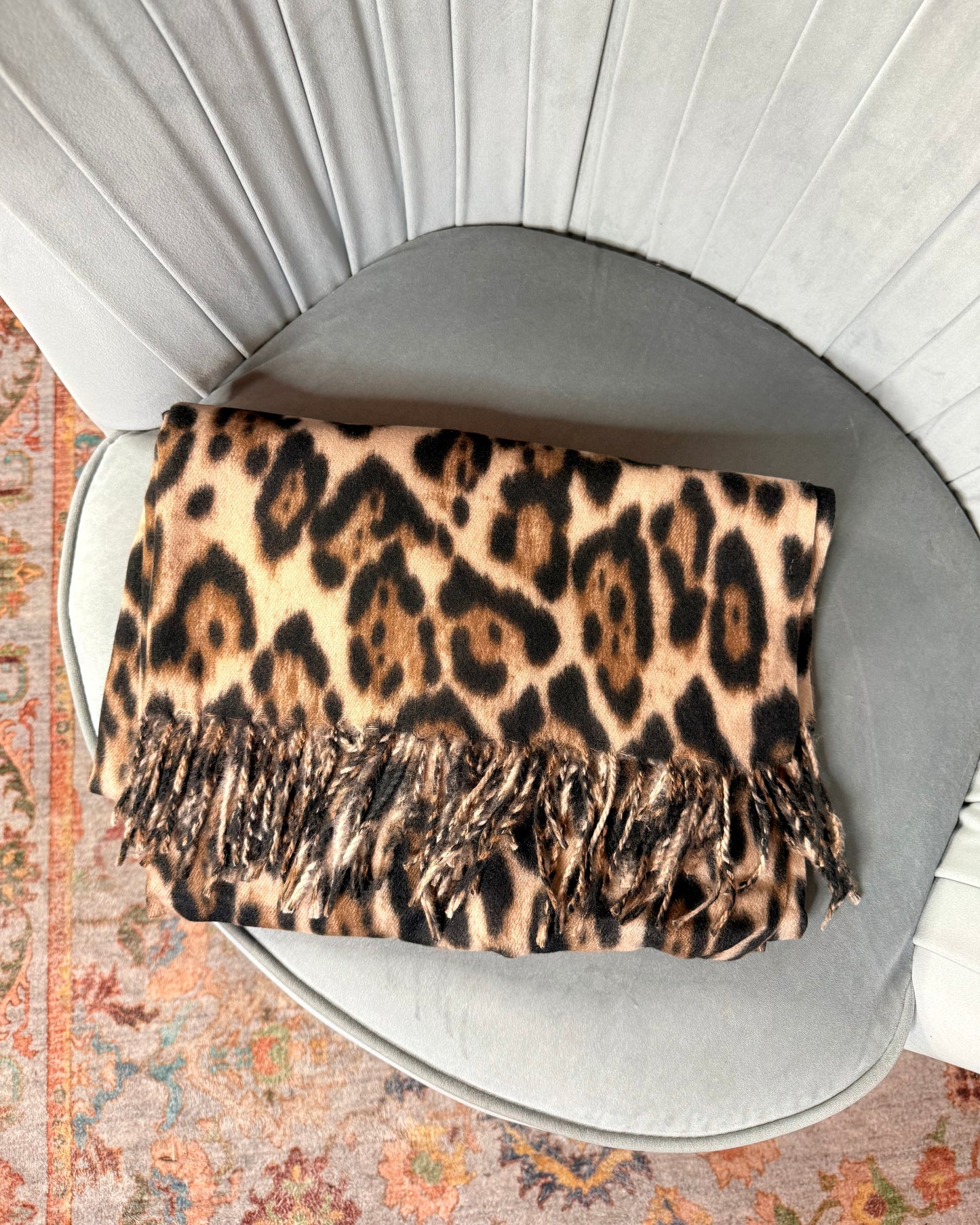 Leo print scarf with fringes