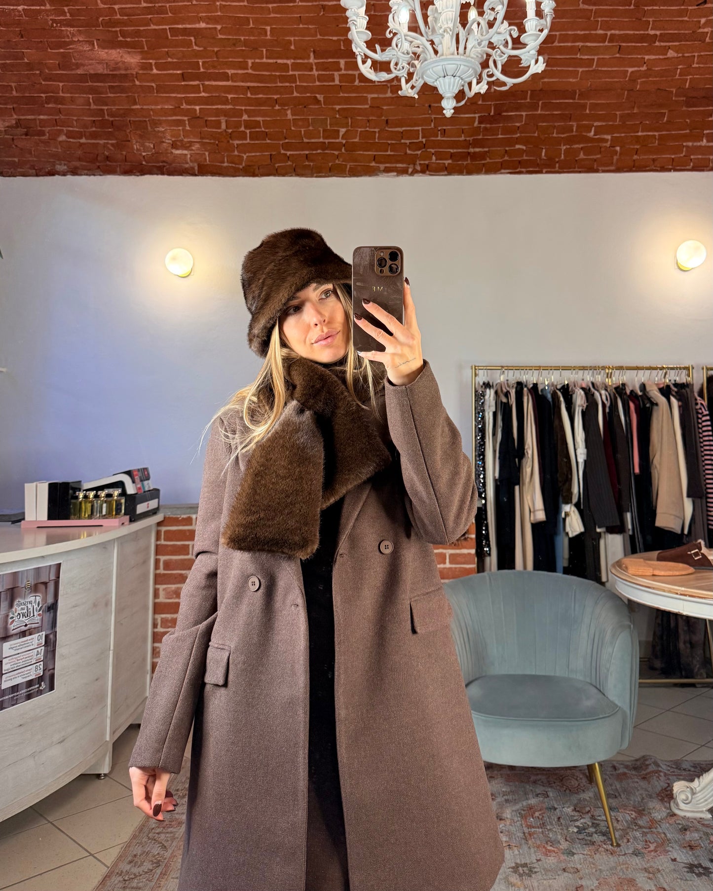 Collo in eco pelliccia