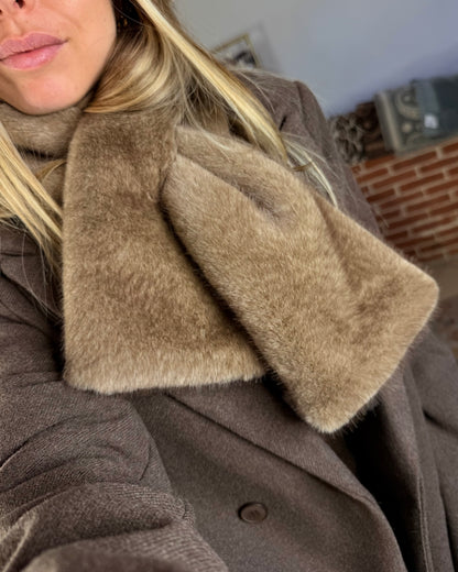 Collo in eco pelliccia