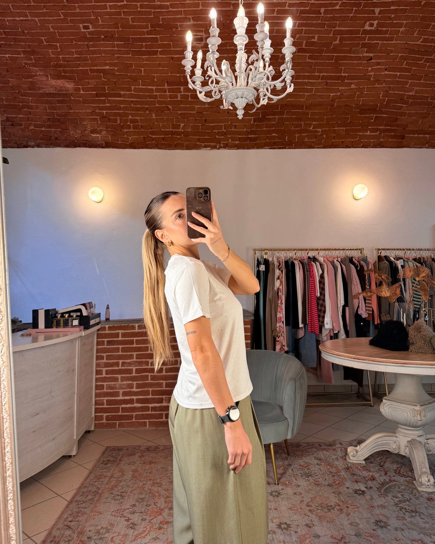 T-shirt con brillantini