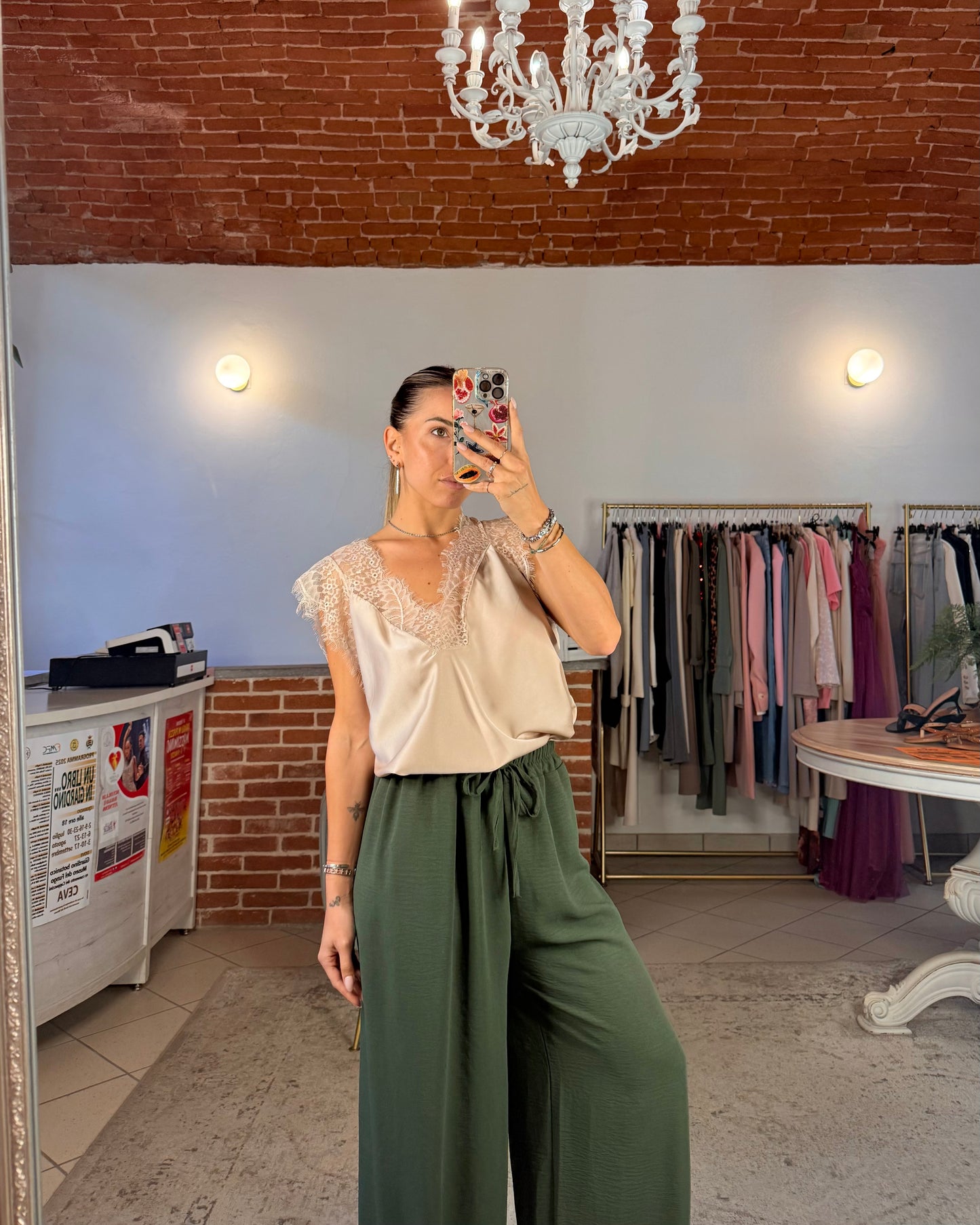 Pantalone con cordino