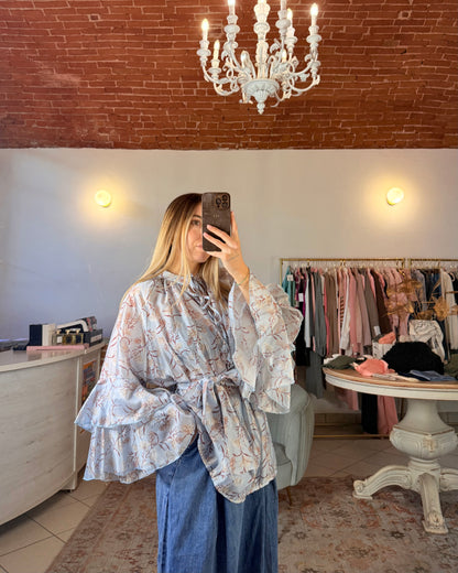 Blusa fantasia fit over