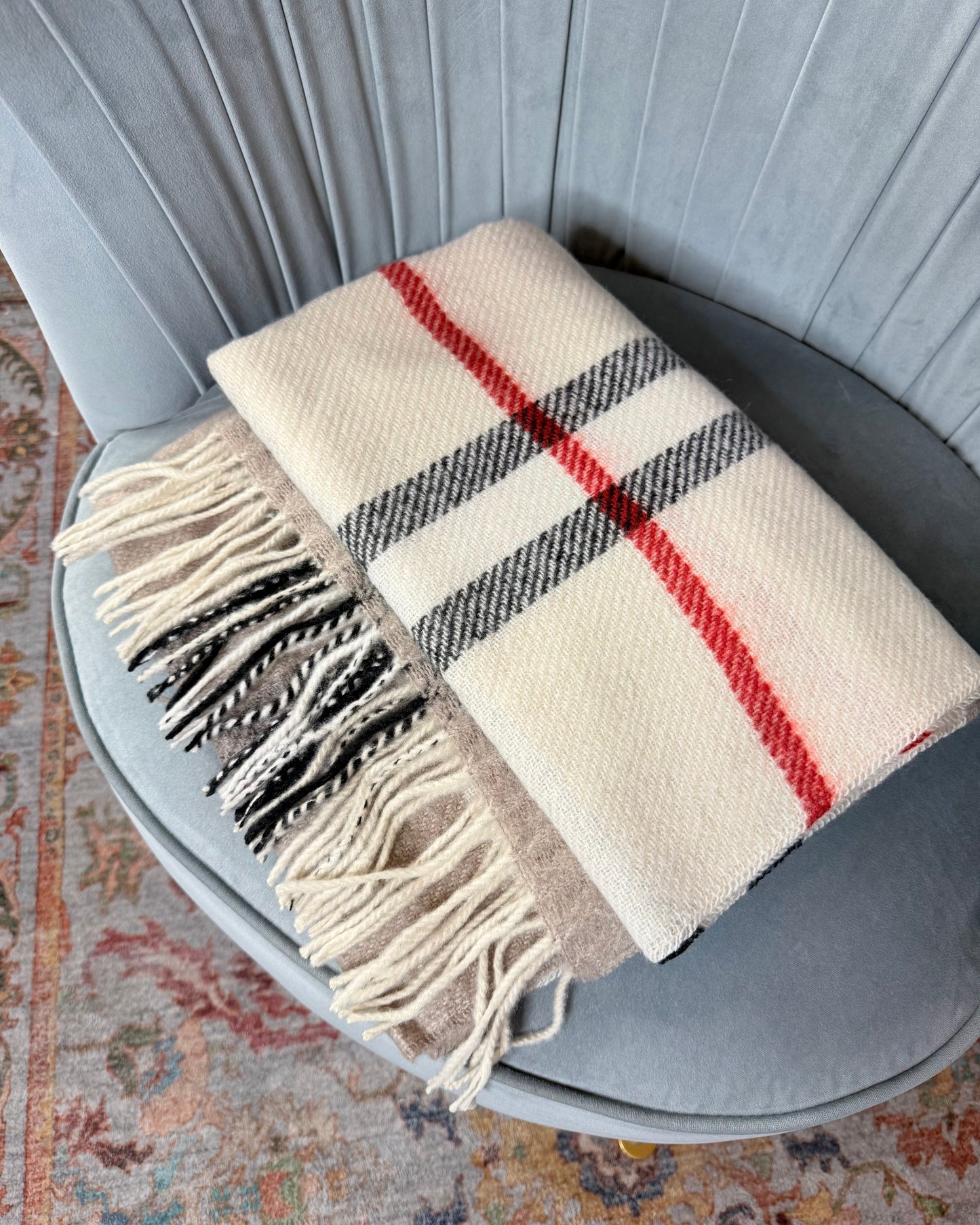 Tartan patterned scarf with fringes