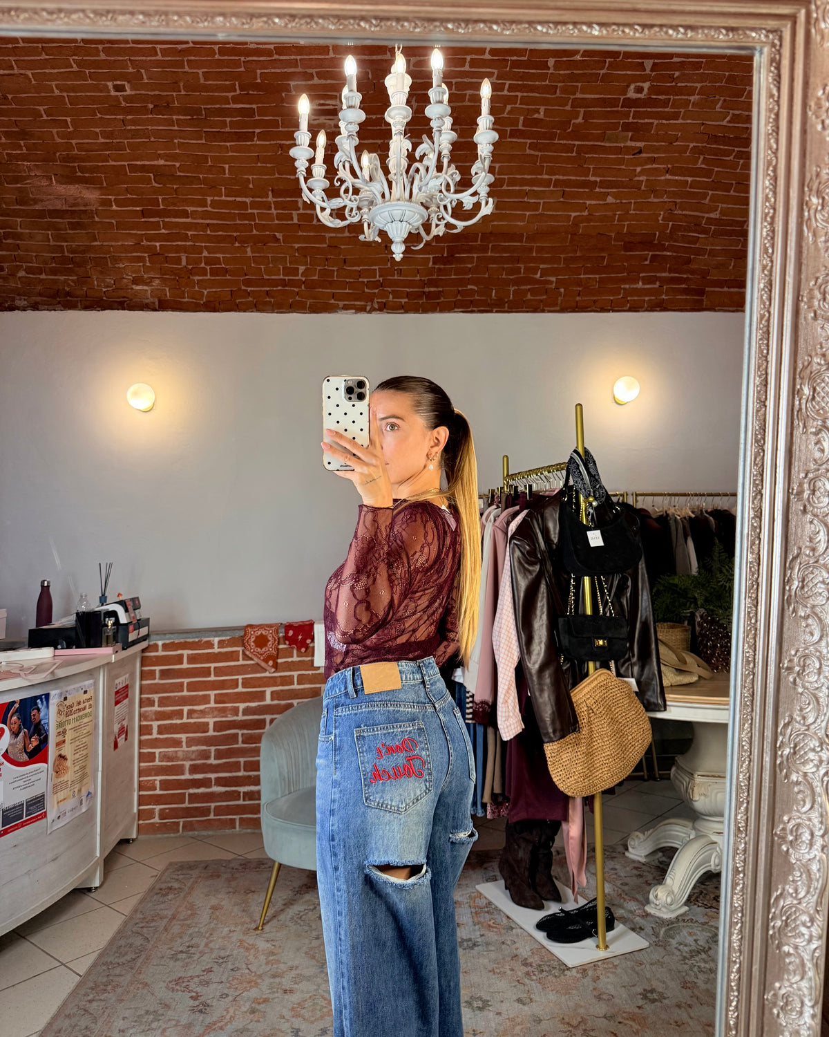Jeans “Don’t Touch”