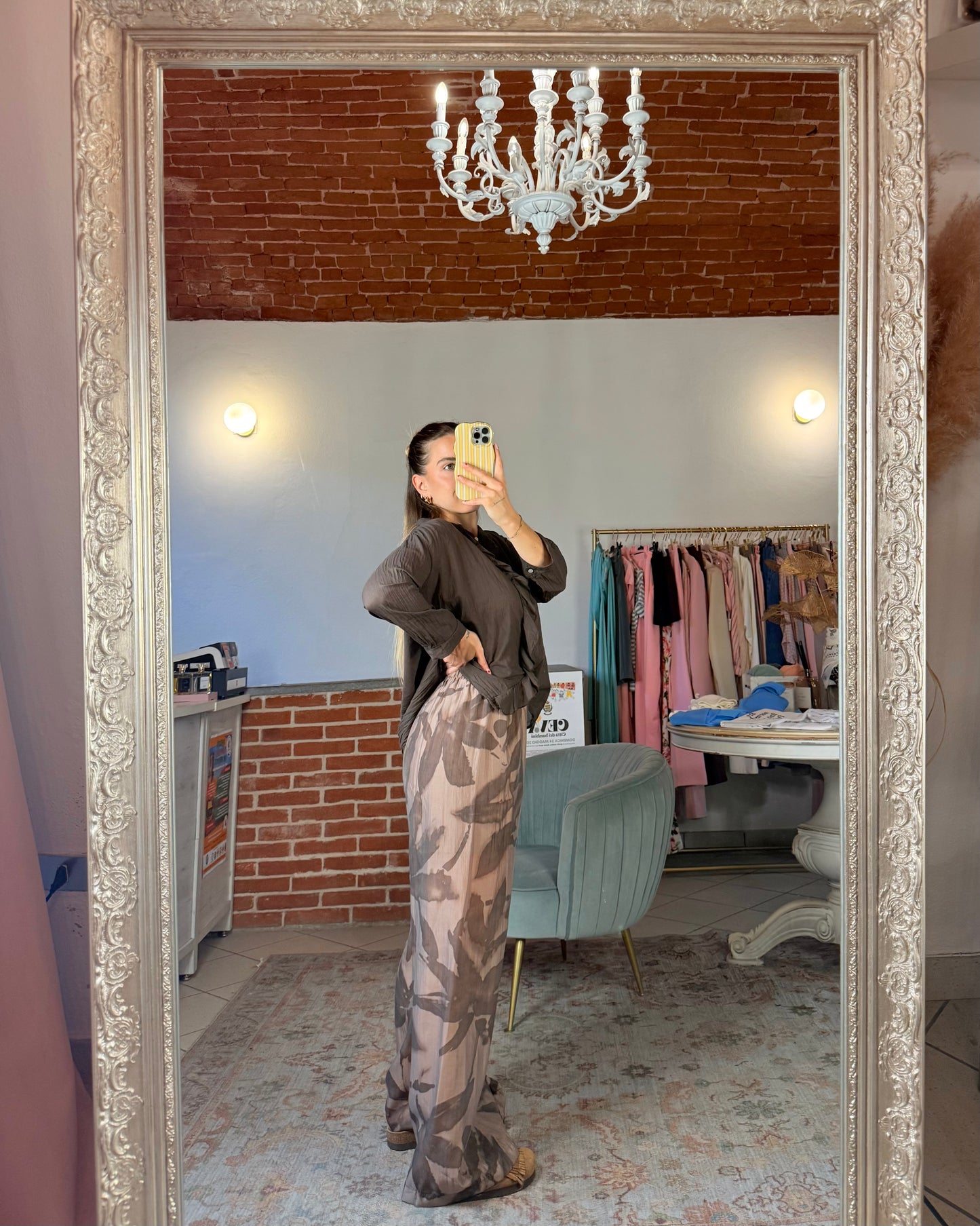 Pantalone velato fantasia