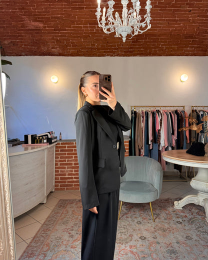 Tailleur in tessuto fluido