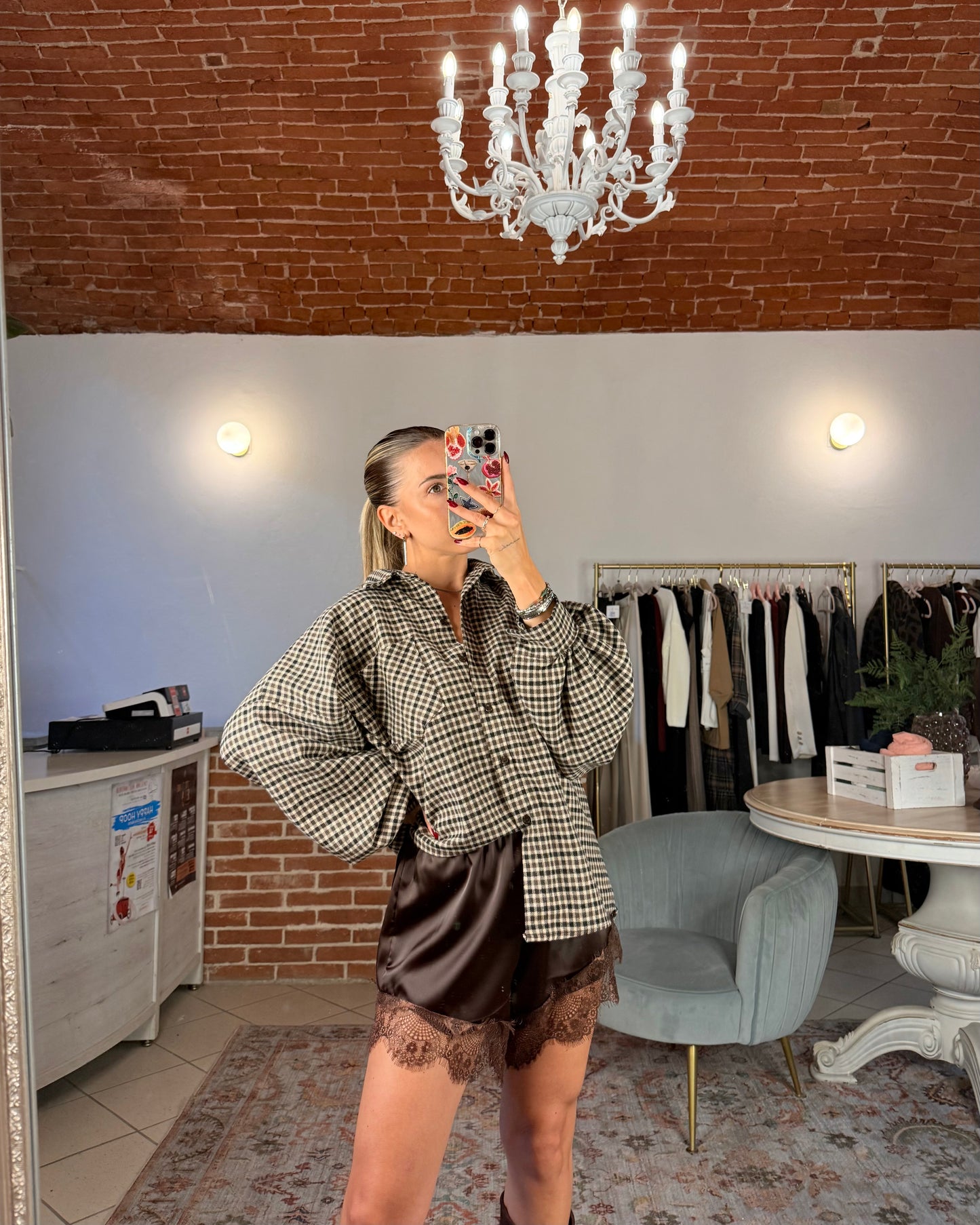 Shorts satin e pizzo