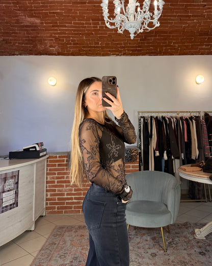 Maglietta tulle e ricami in velluto