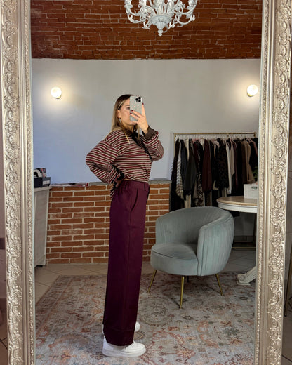 Crop trousers with cuffs