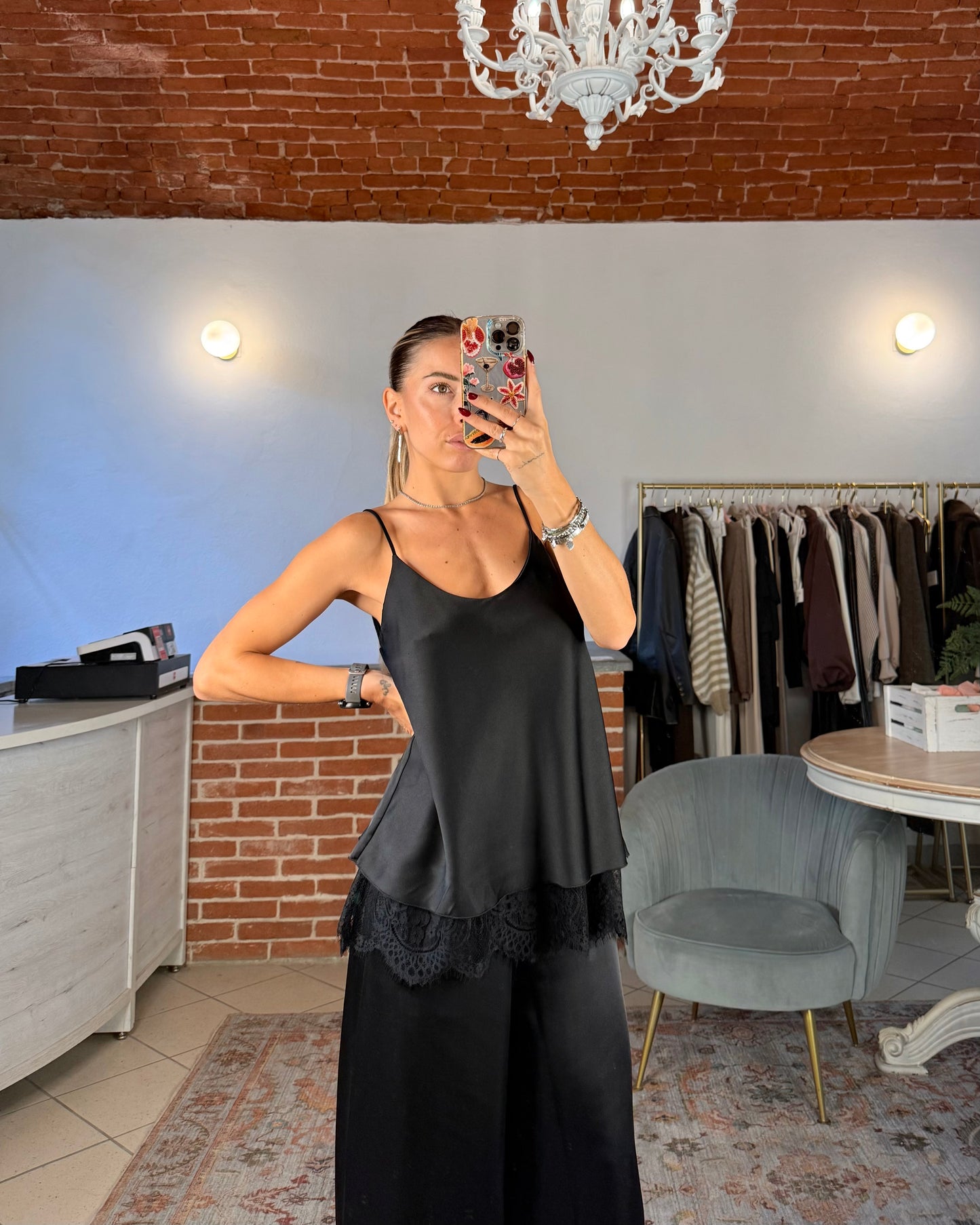 Canotta in raso e pizzo