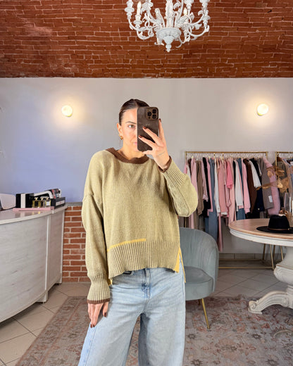 Maglioncino in cotone con spacchi