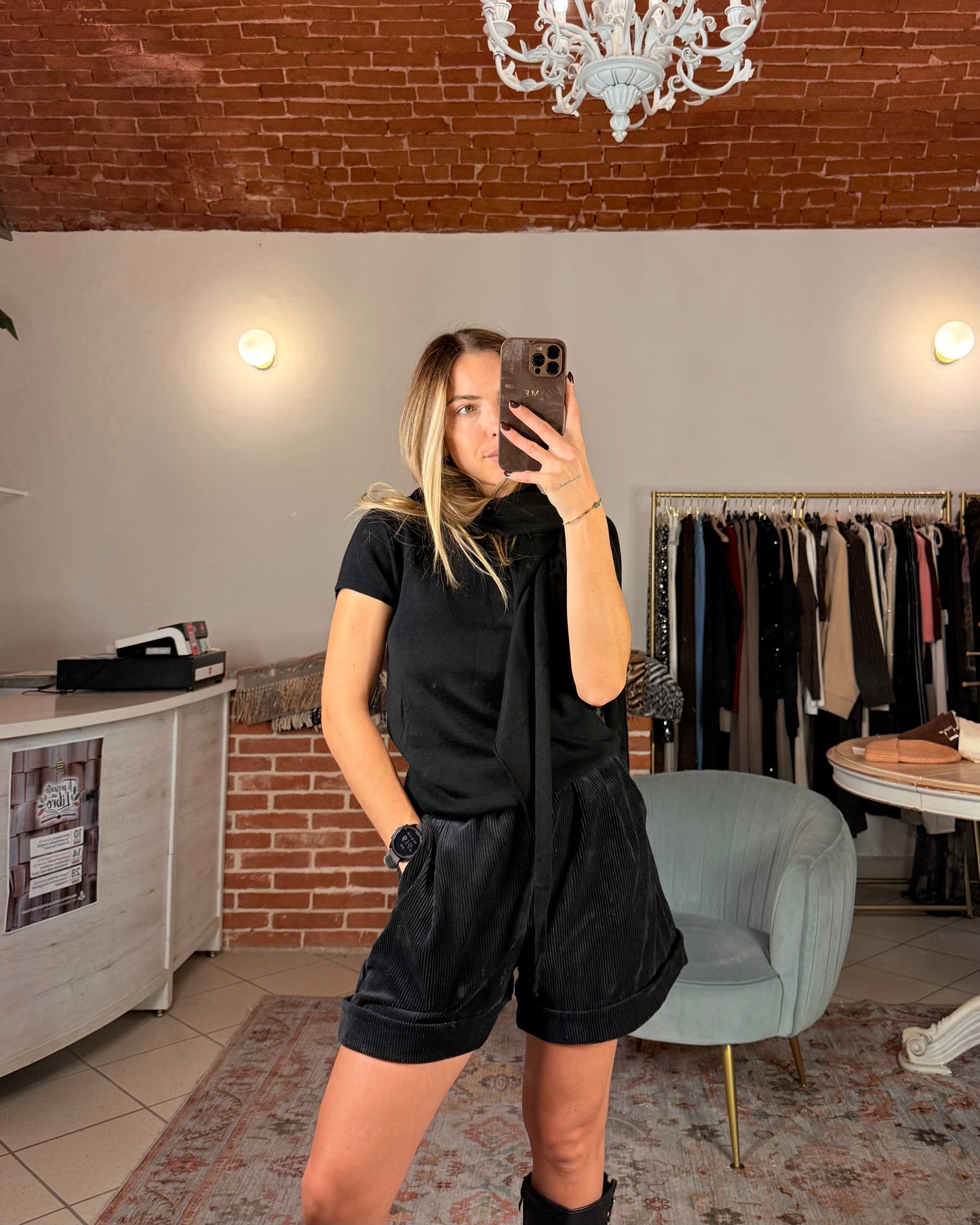 T-shirt in misto lana con bandana