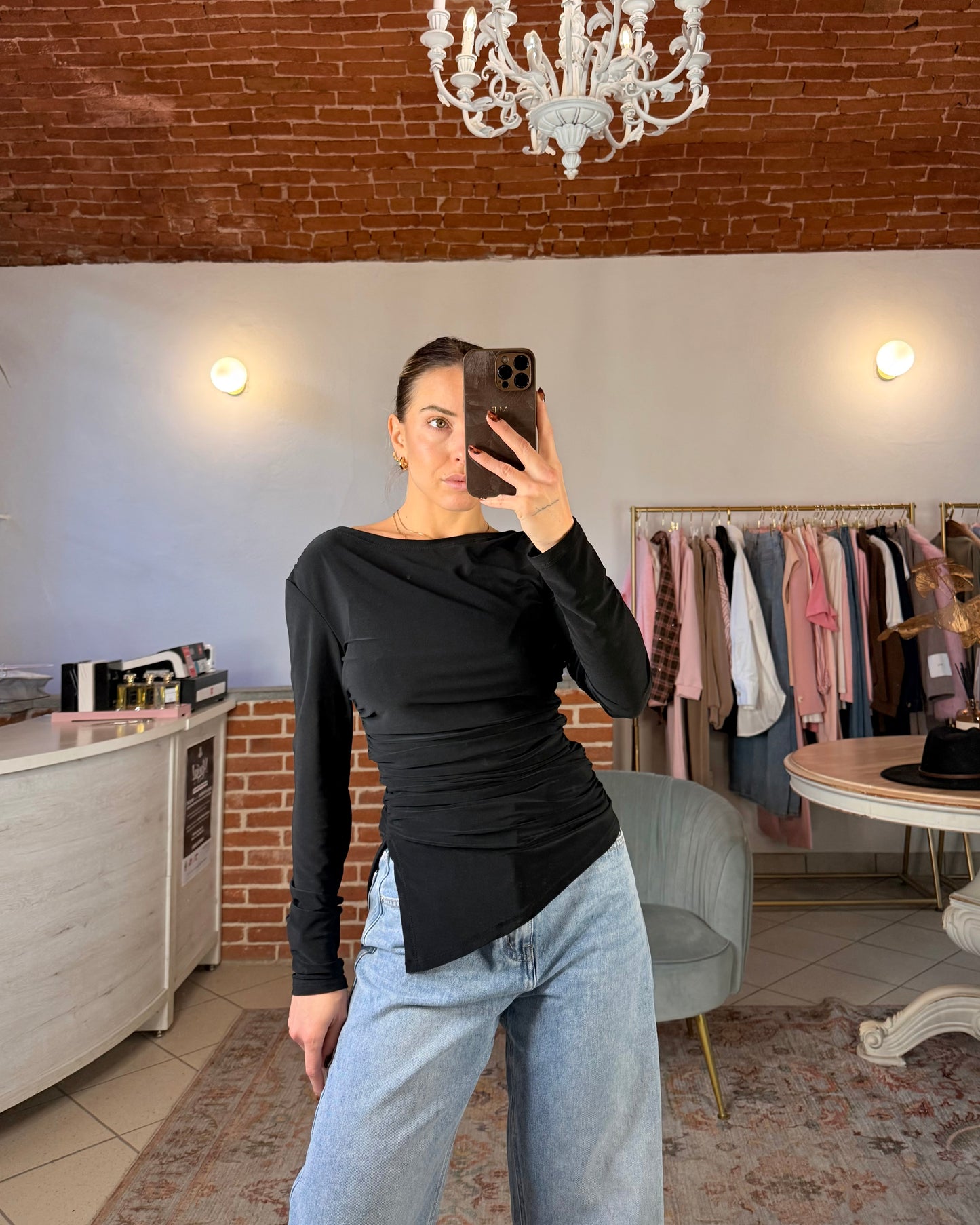 Maglietta asimmetrica