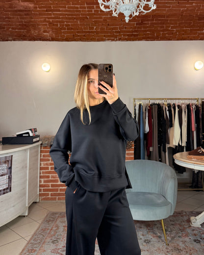 Tuta in viscosa felpata