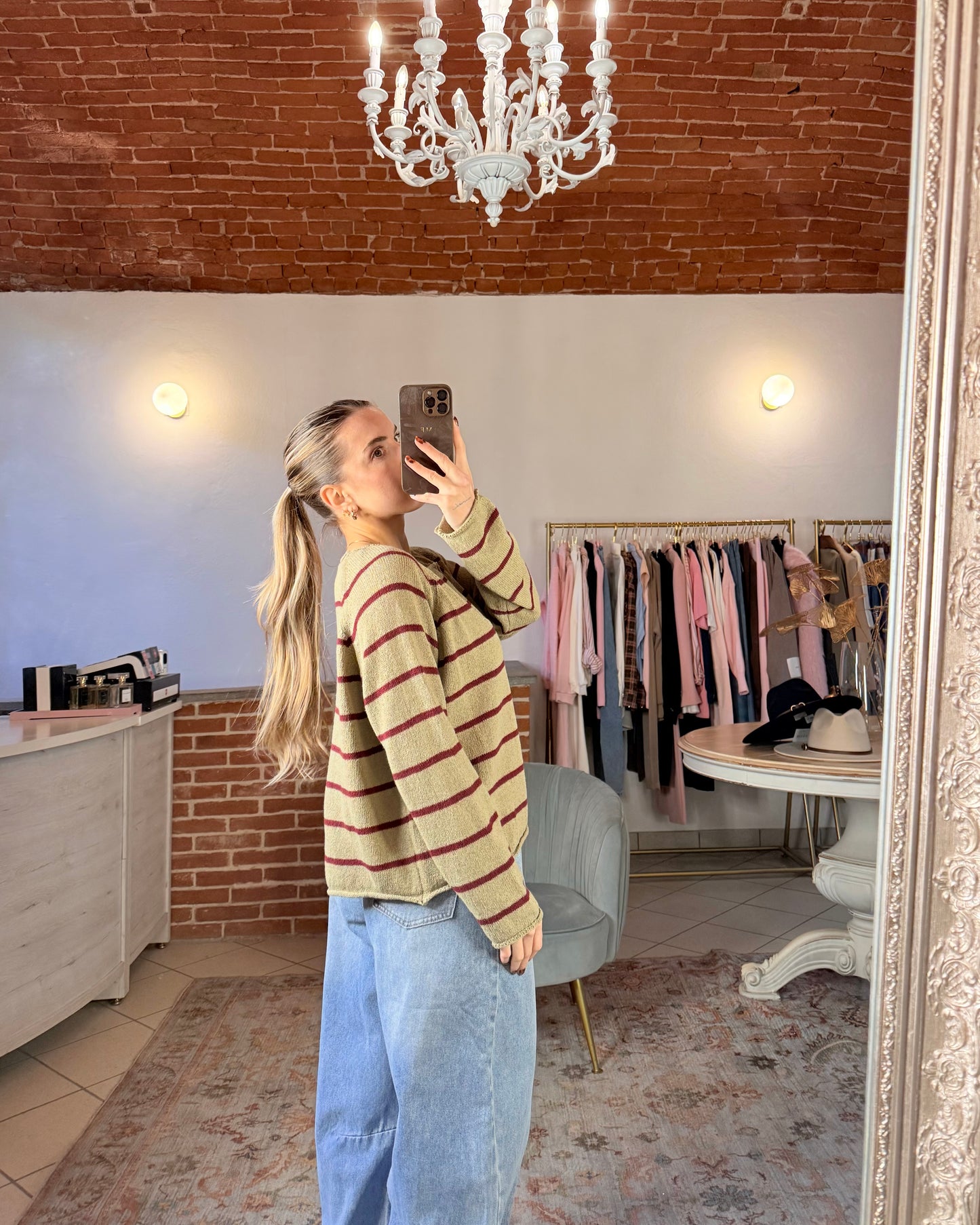 Maglioncino in cotone con bottoni