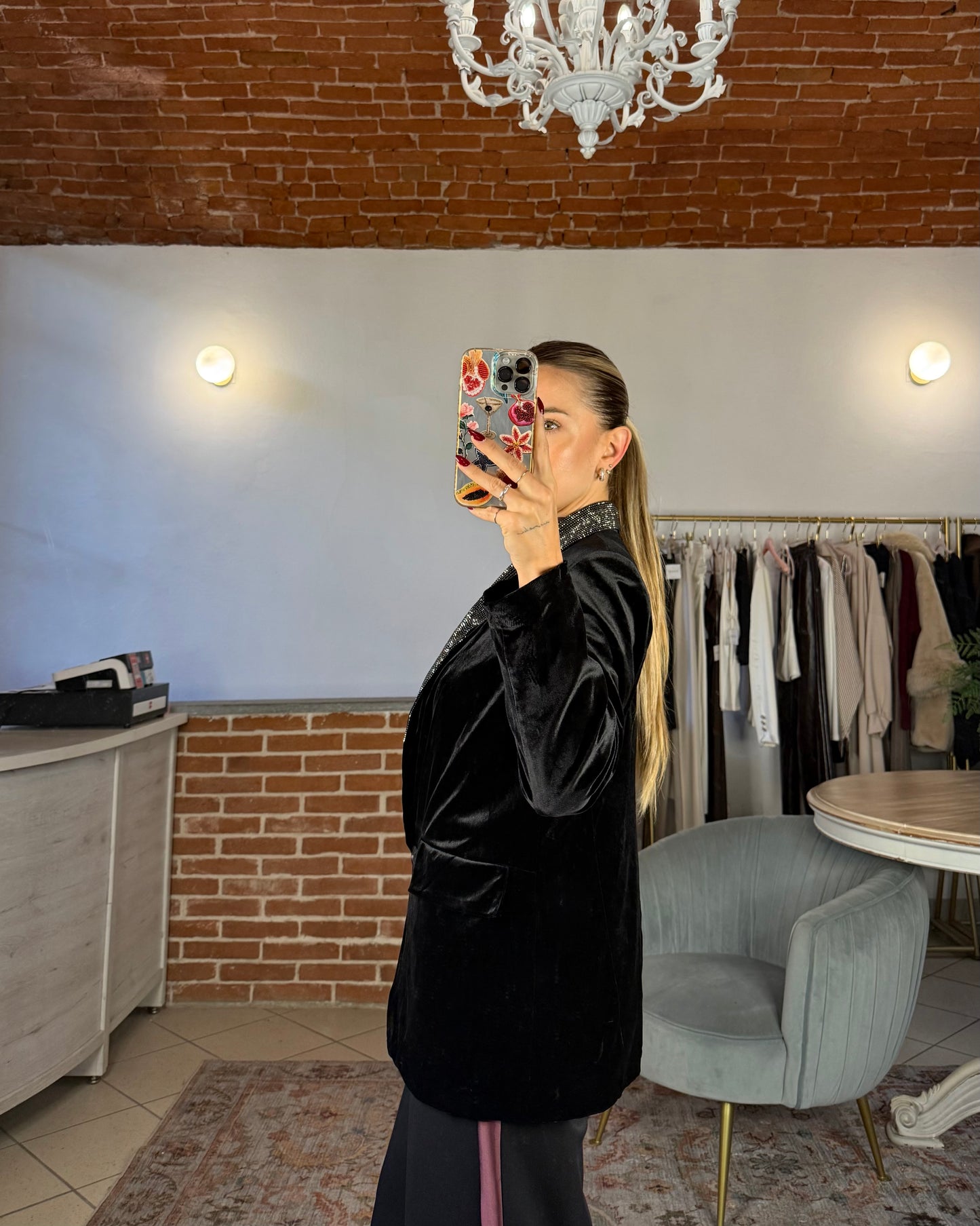 Blazer in velluto con colletto strass