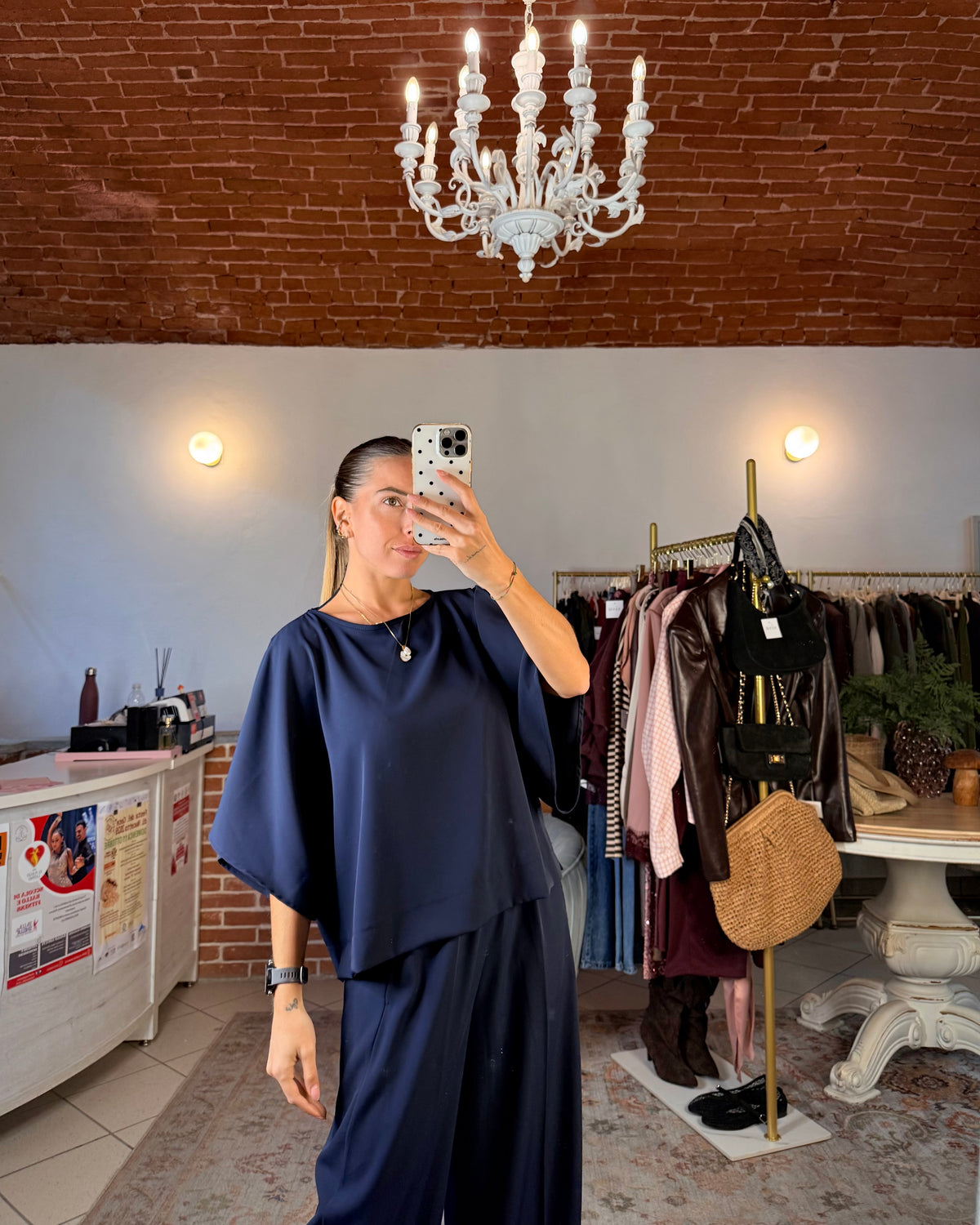 Blusa in tessuto fluido