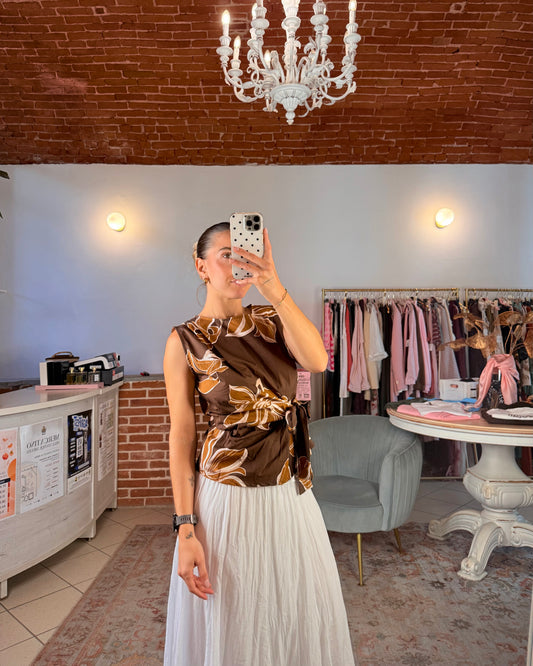 Blusa smanicata in cotone