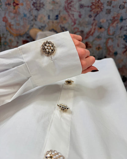 Camicia oversize con bottoni gioiello