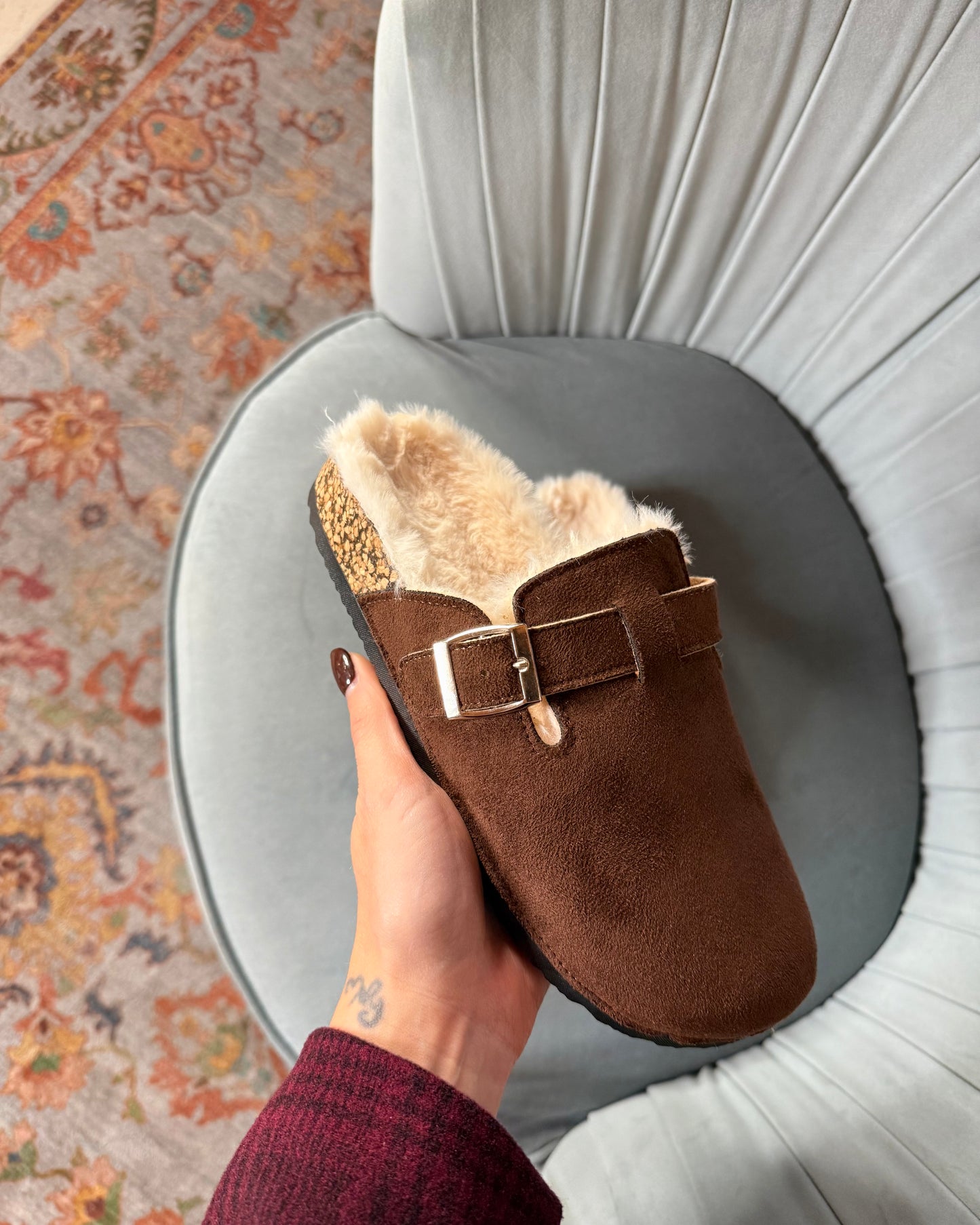 Suede sabot with fur