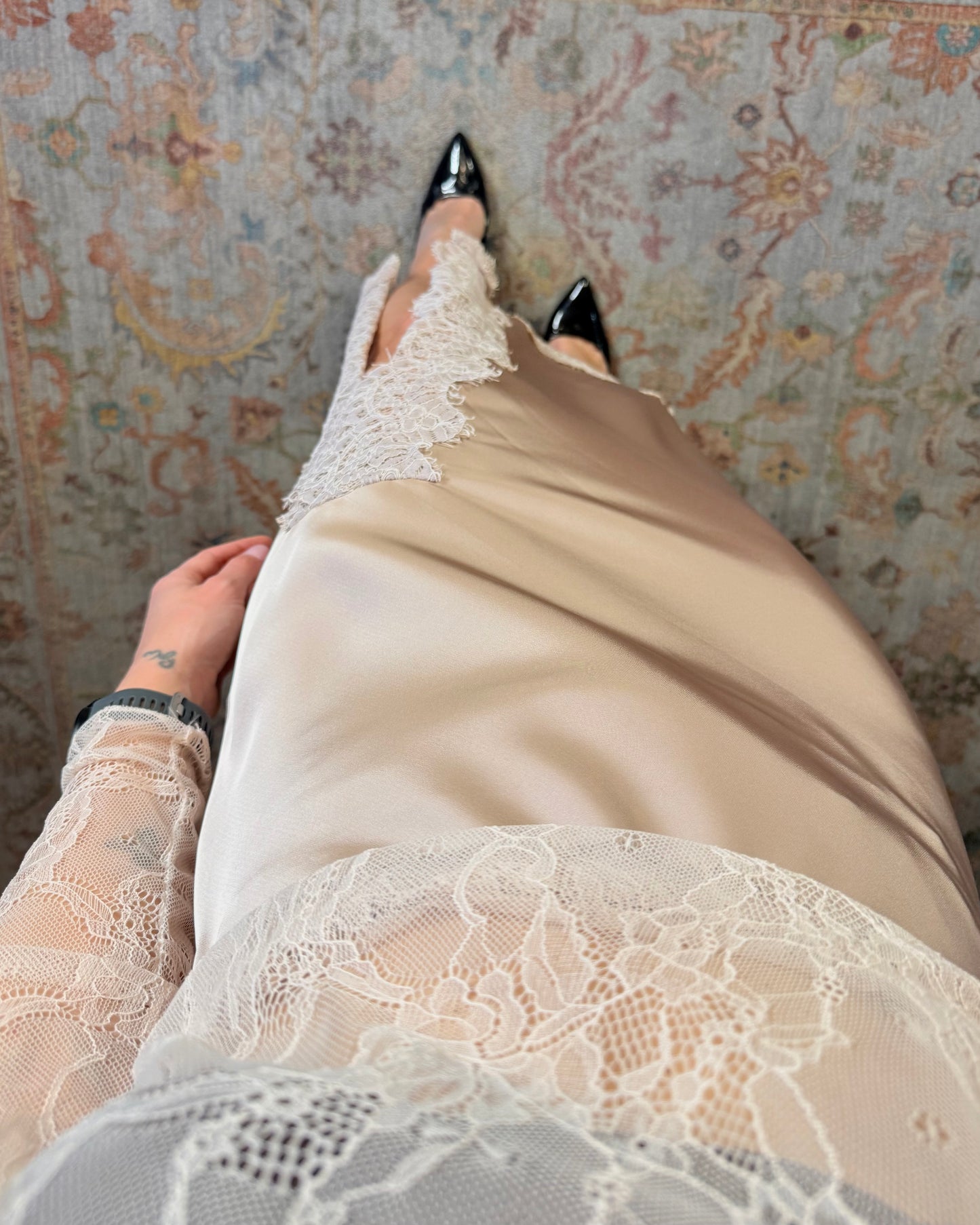 Longuette in raso e pizzo