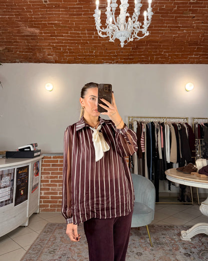 Chemise à rayures transparentes