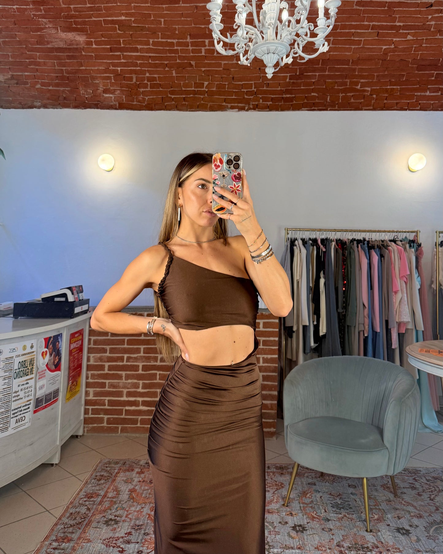 Abito cut out treccia