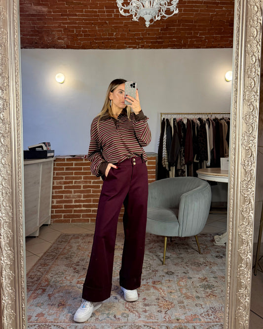Crop trousers with cuffs