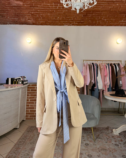 Tailleur camel