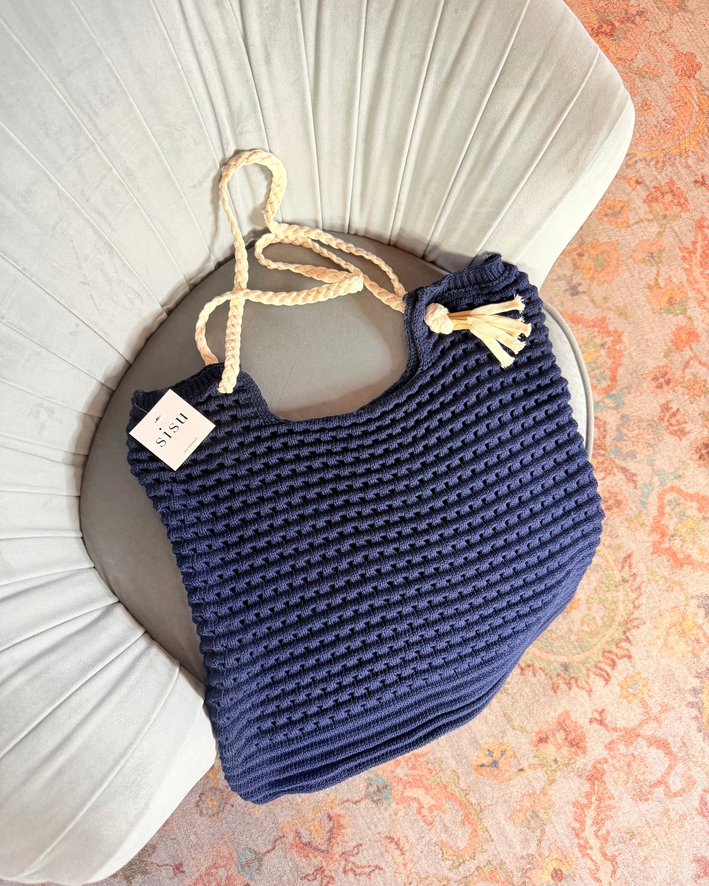 Borsa all’uncinetto con manici intrecciati