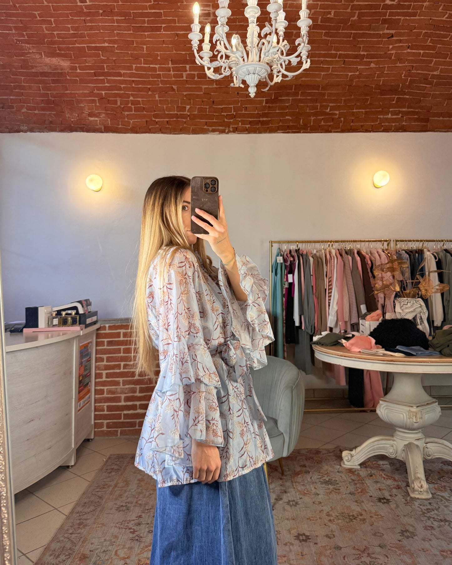 Blusa fantasia fit over