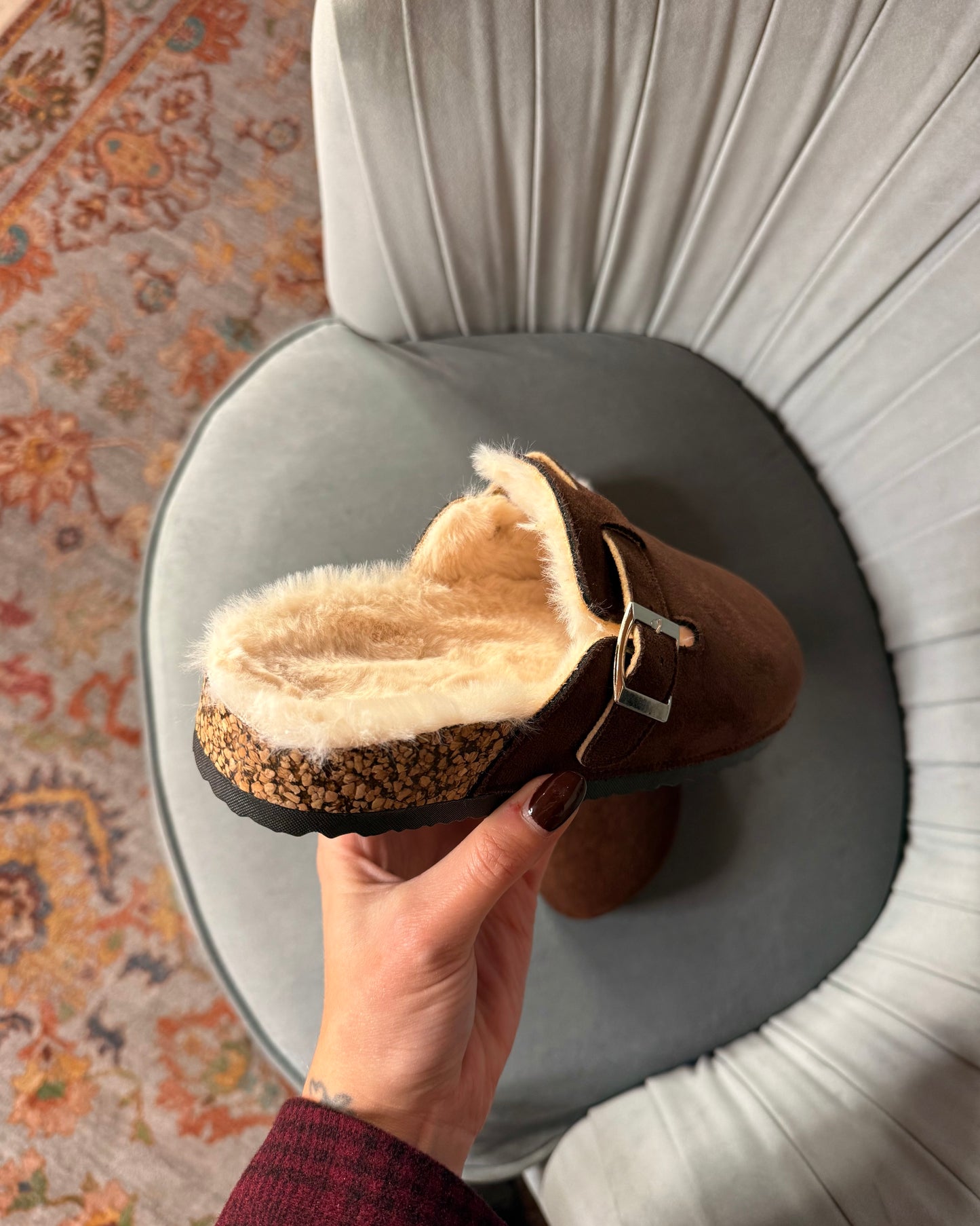 Suede sabot with fur